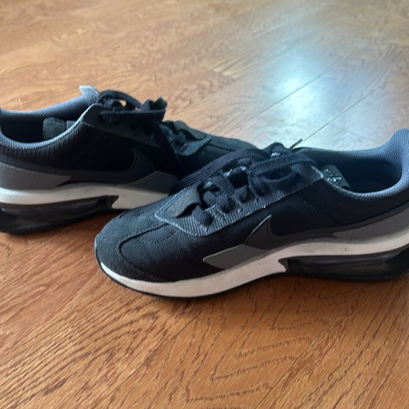 Nike Air Max Pre-Day - Picture 2 of 7